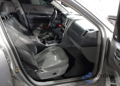 2005 Chrysler 300C из США, поврежденный, VIN 2C3JA63H75H577220